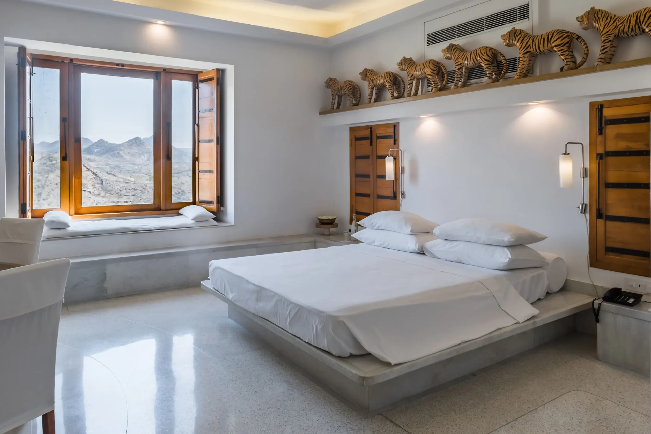 4. Aravali Suite - RAAS Devigarh
