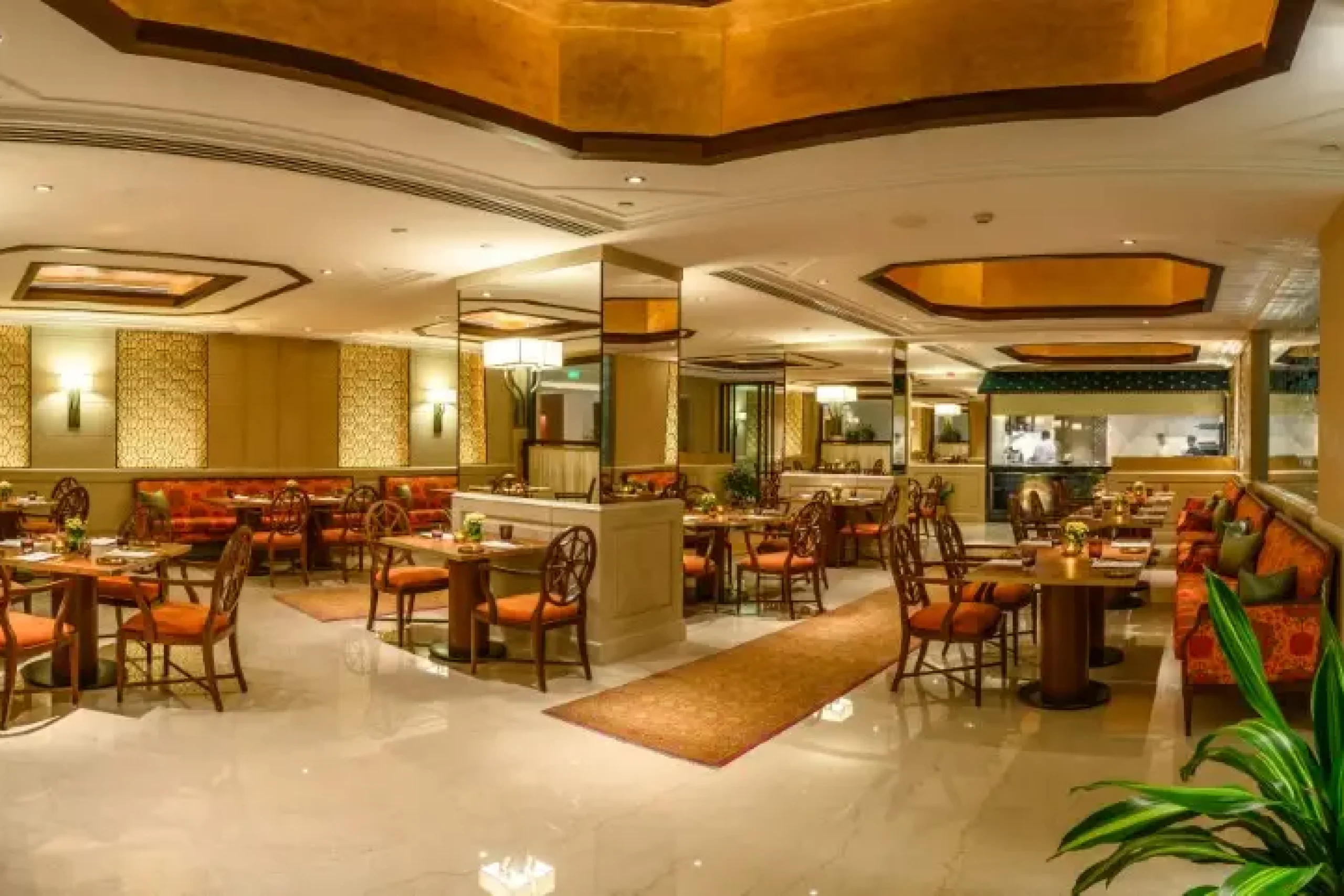 698c1ffdbd3c5_the-oberoi-new-delhi-dhilli-interiors-restaurant-overview