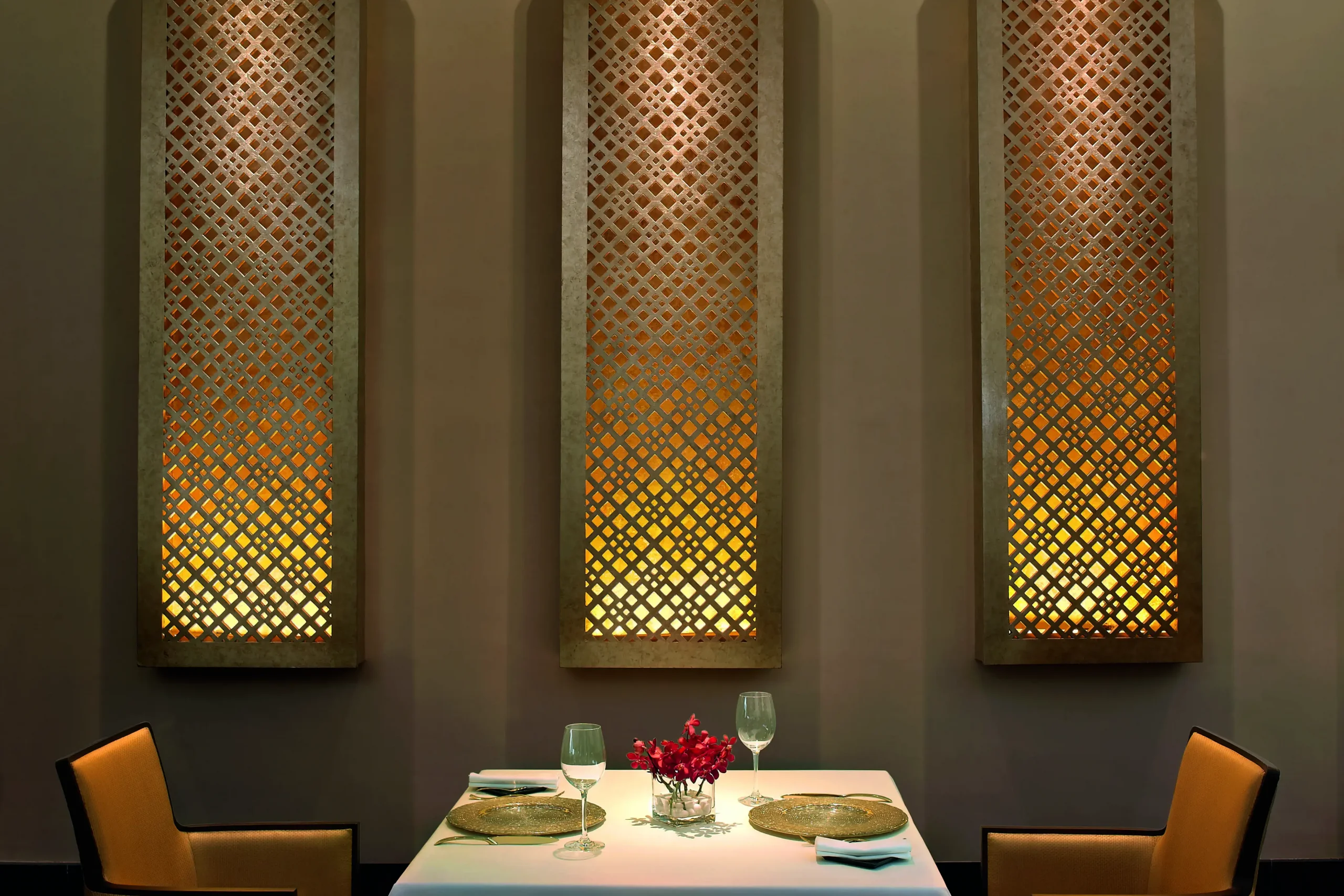 698c200ba8dc7_110202-tom-ziya-detail-1_1