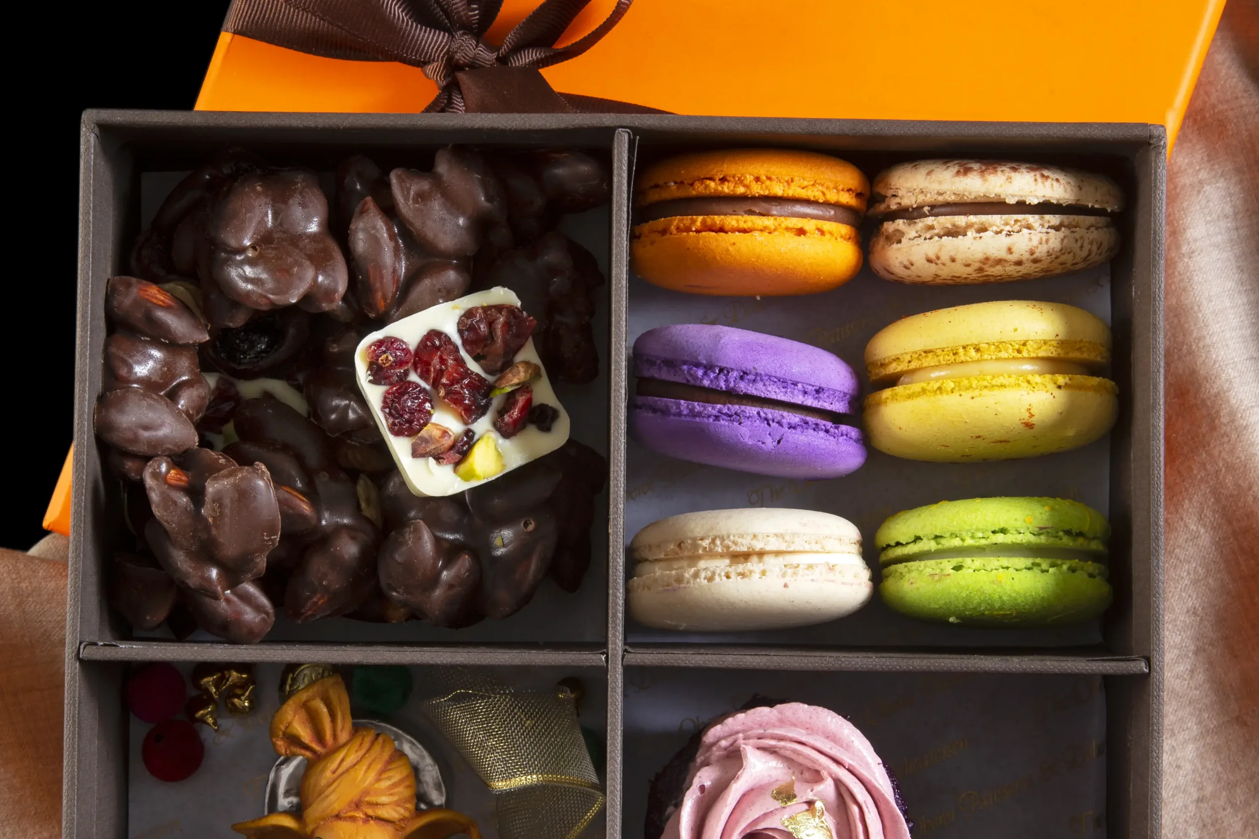 698c20a8c96f8_chocolate-couture-the-oberoi-mumbai - Copy