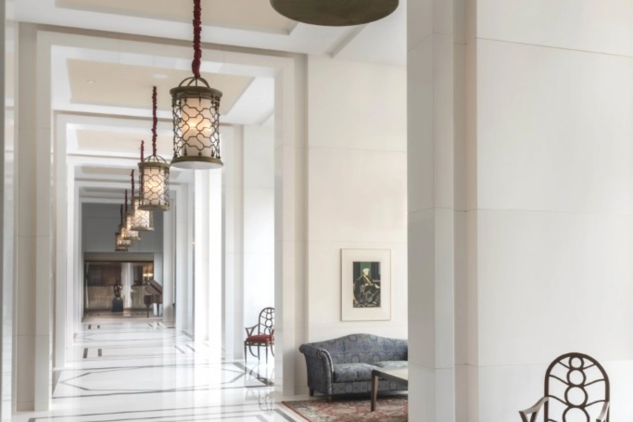 698c44ceac50b_12_lobby-passage