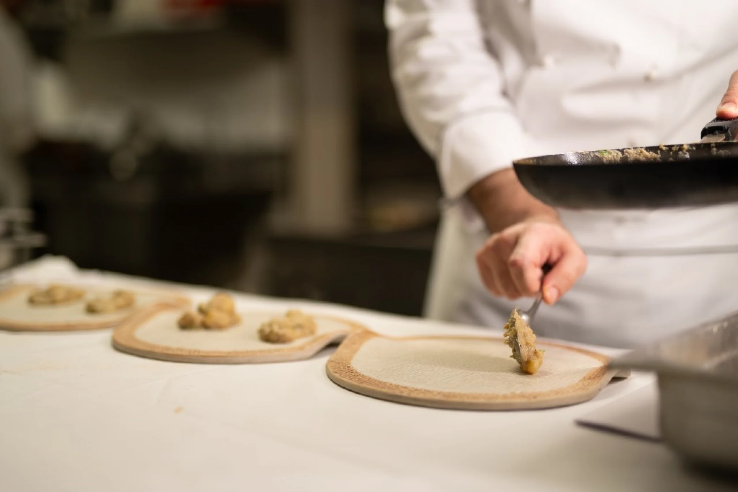 698c45b690f7a_leisure-activities-a-tryst-with-indian-cooking-and-spice-market-tour-with-our-chef-option1