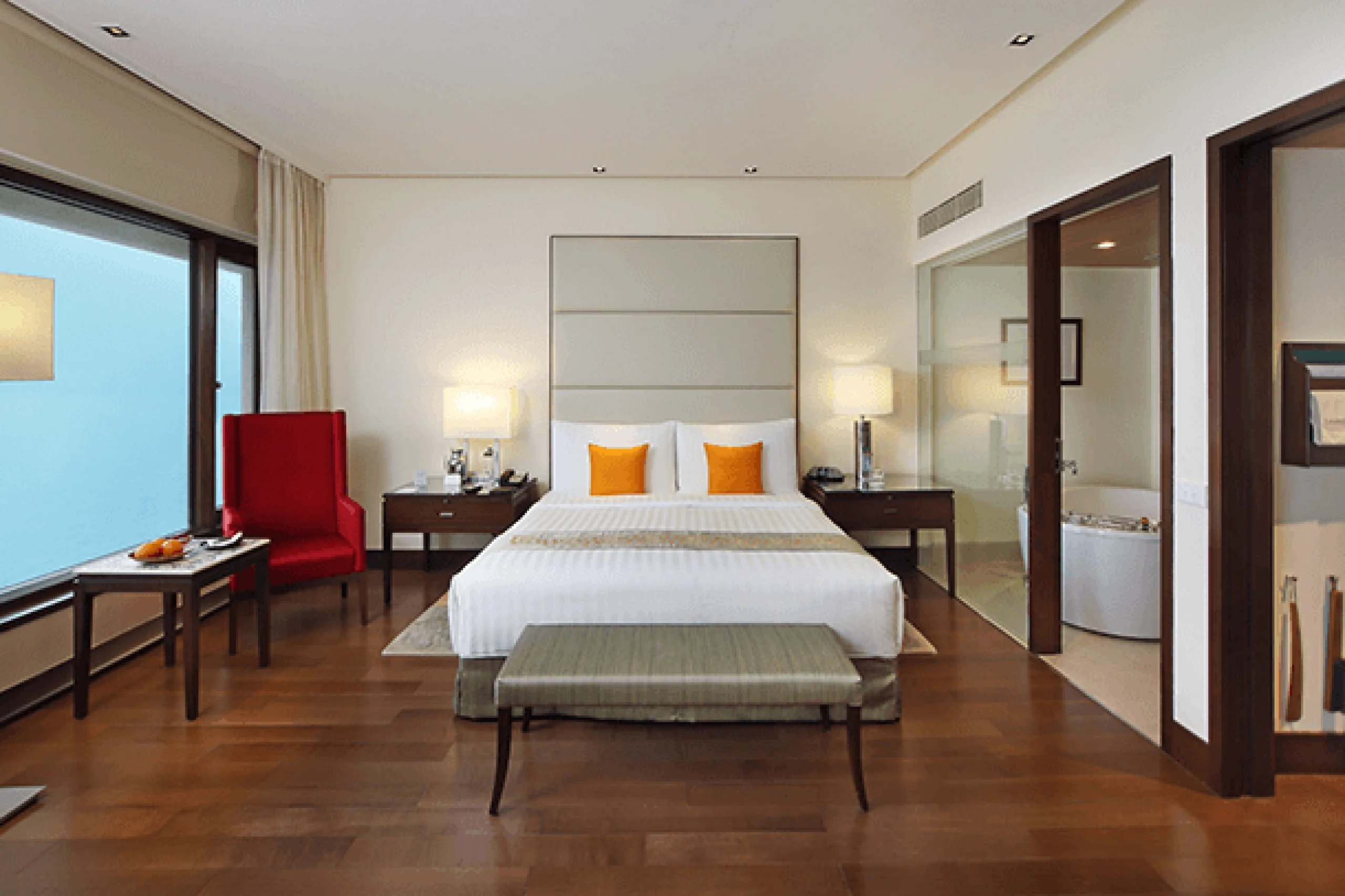 698c4cf2c0055_101735-mumbai-room-suite-deluxe-suite-bedroom (1)