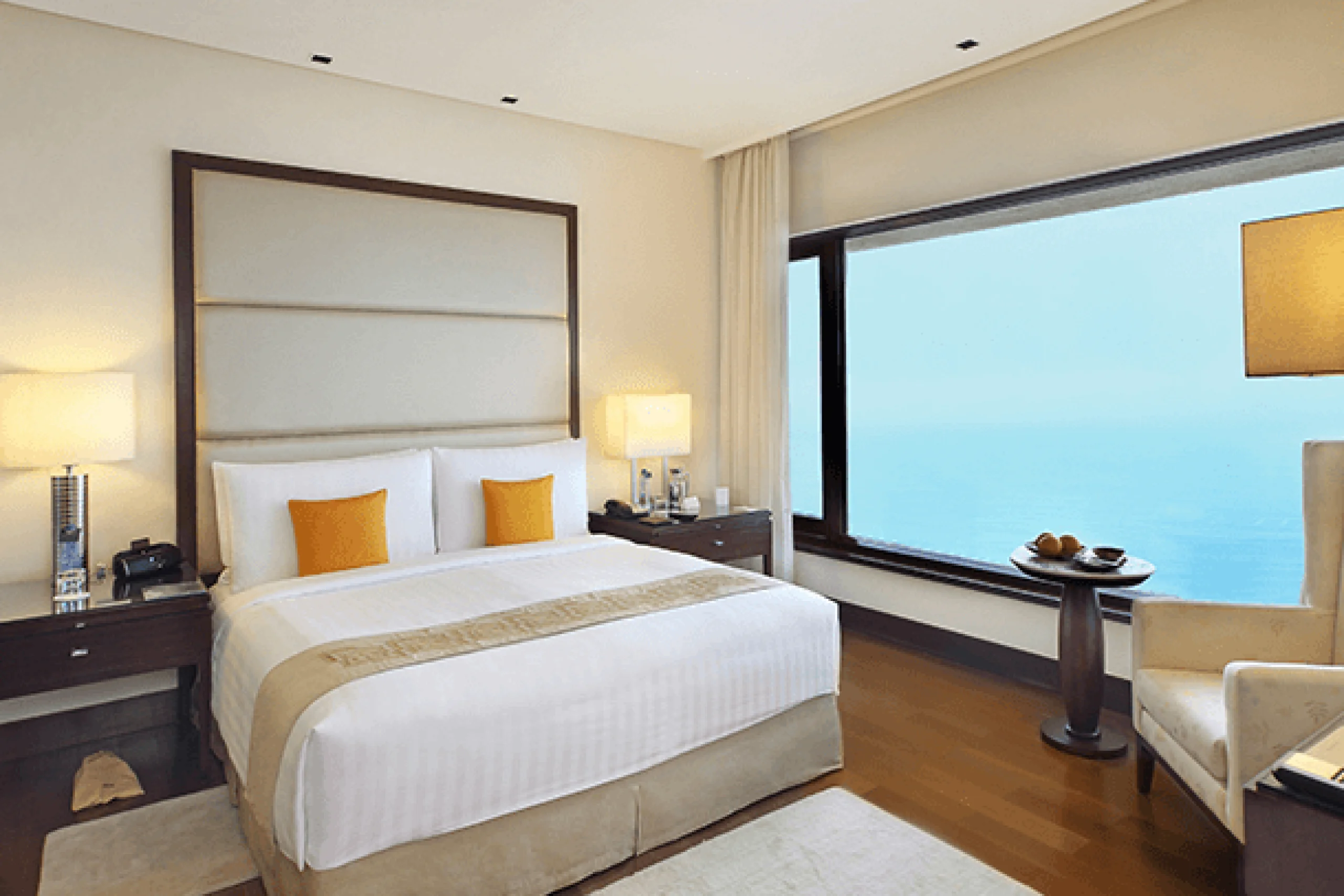 698c4d8734f88_101807-mumbai-room-suite-golconda-presidential-suite-bedroom