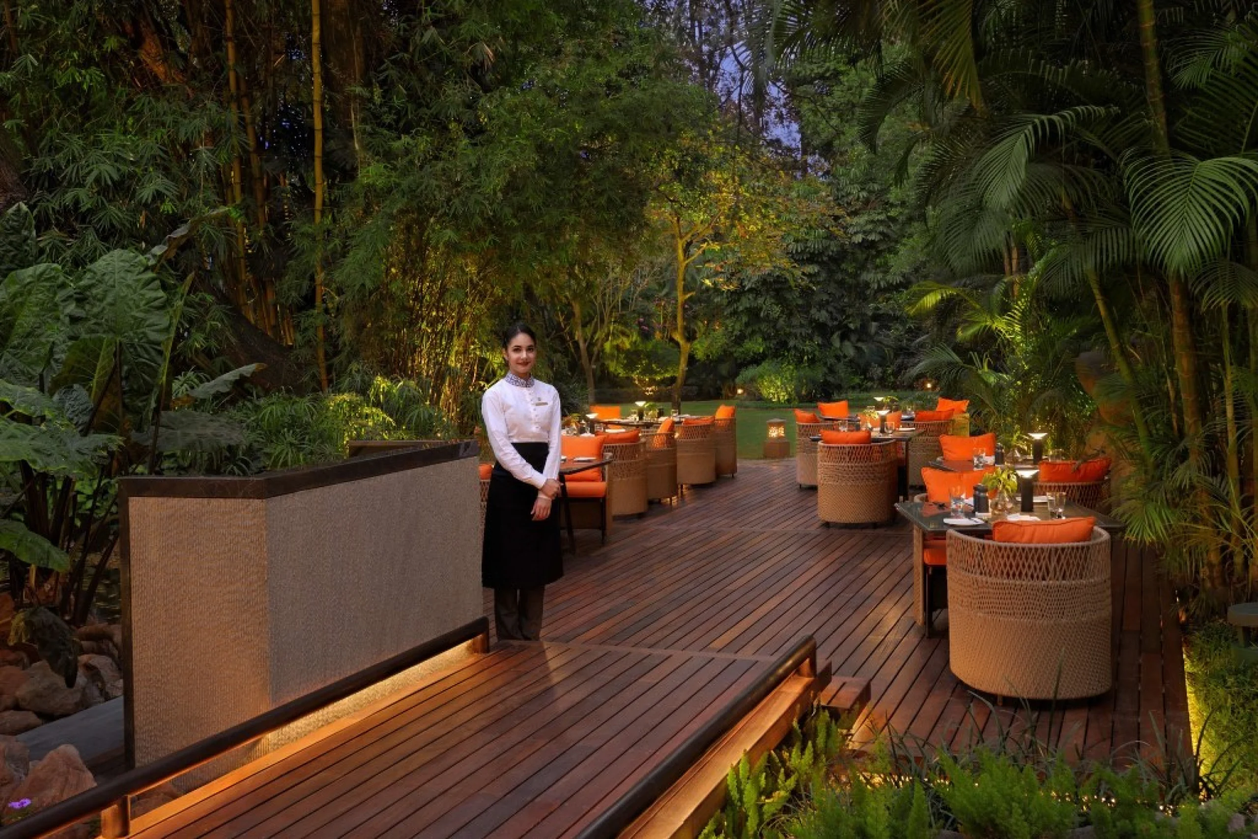 698c59bb2df30_lapis-deck-with-human-