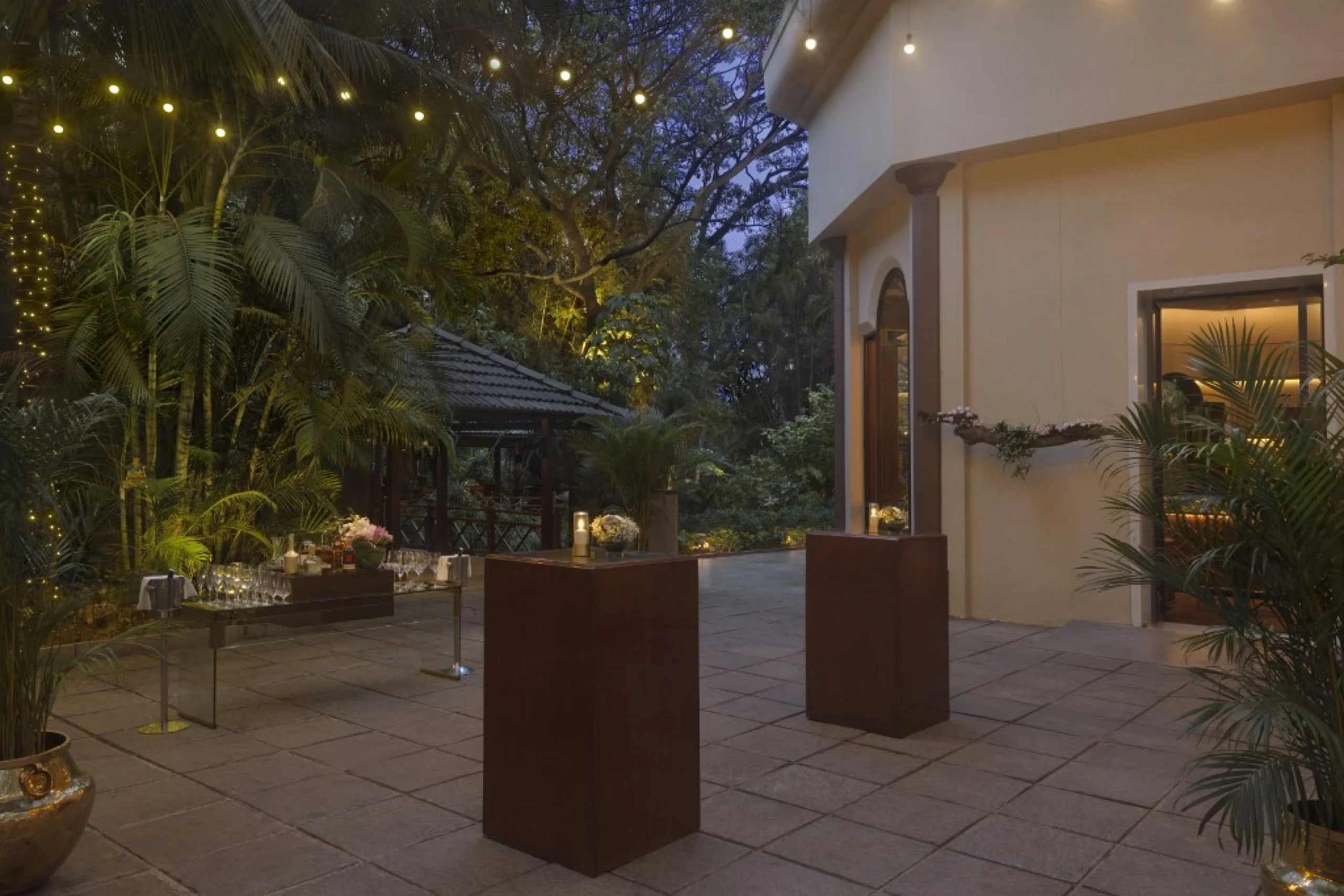 698c5b0a481a2_154054-lapis-terrace