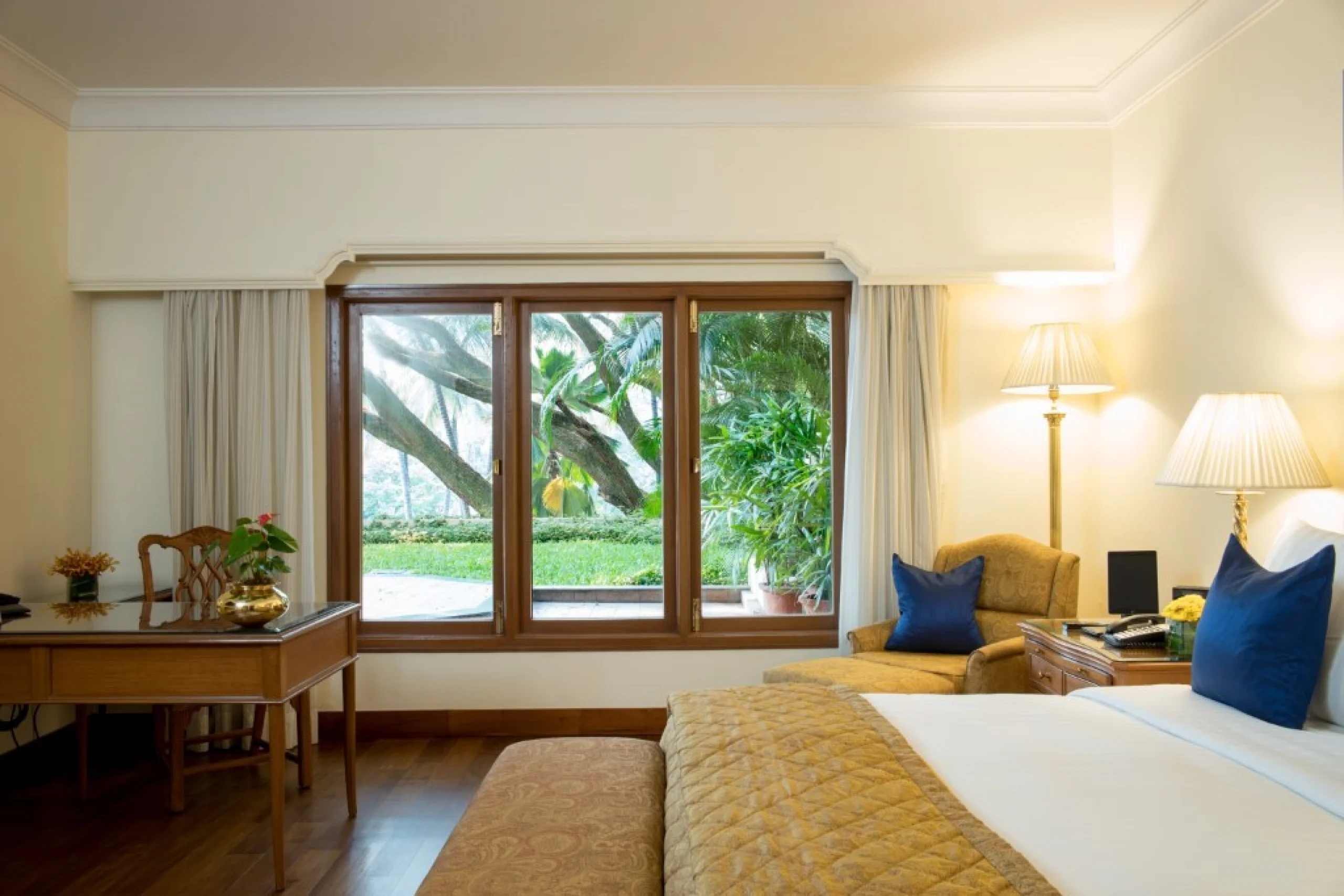 698c5b0cf04d4_140515-l1000521