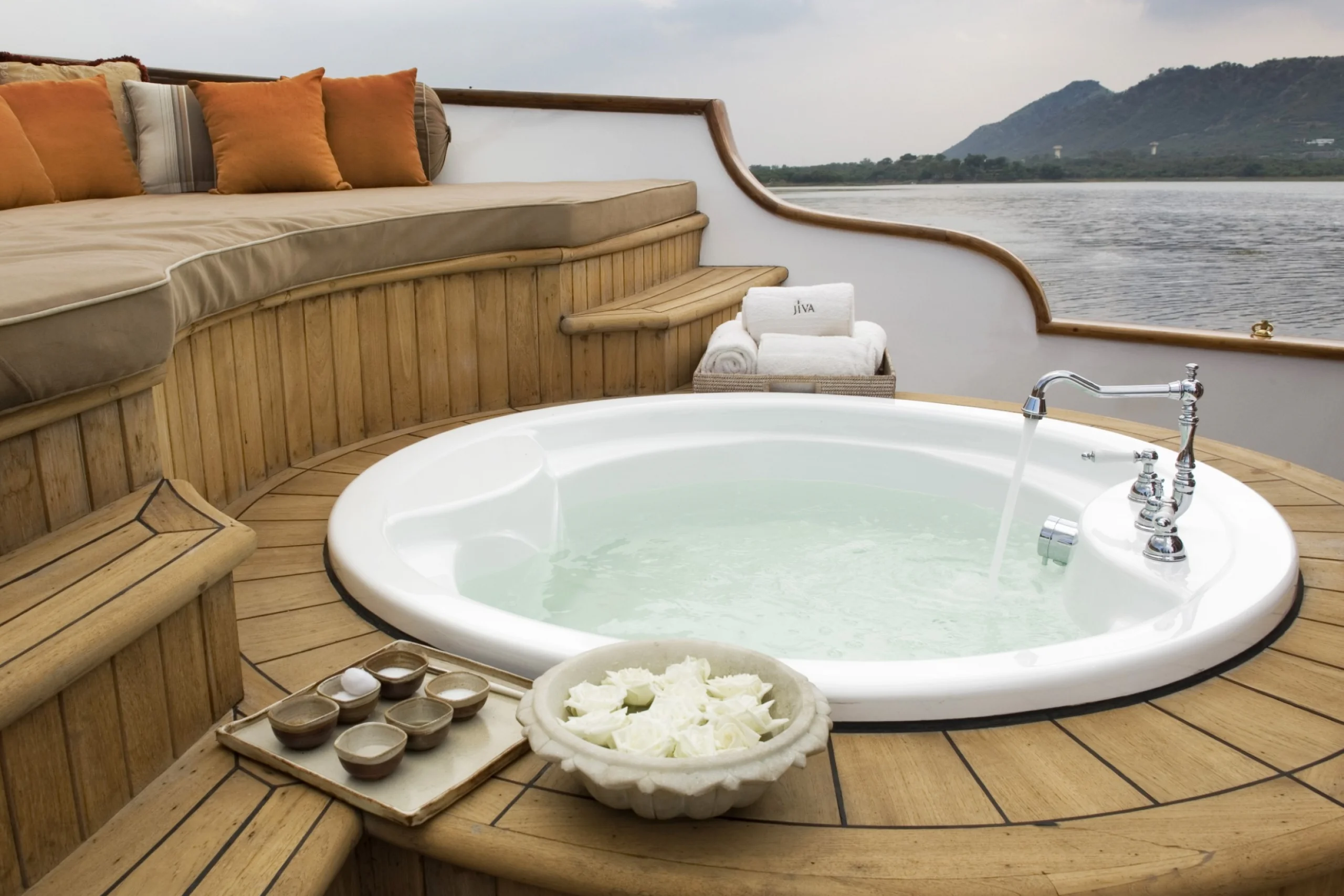 698d6cced8939_SEN_0185