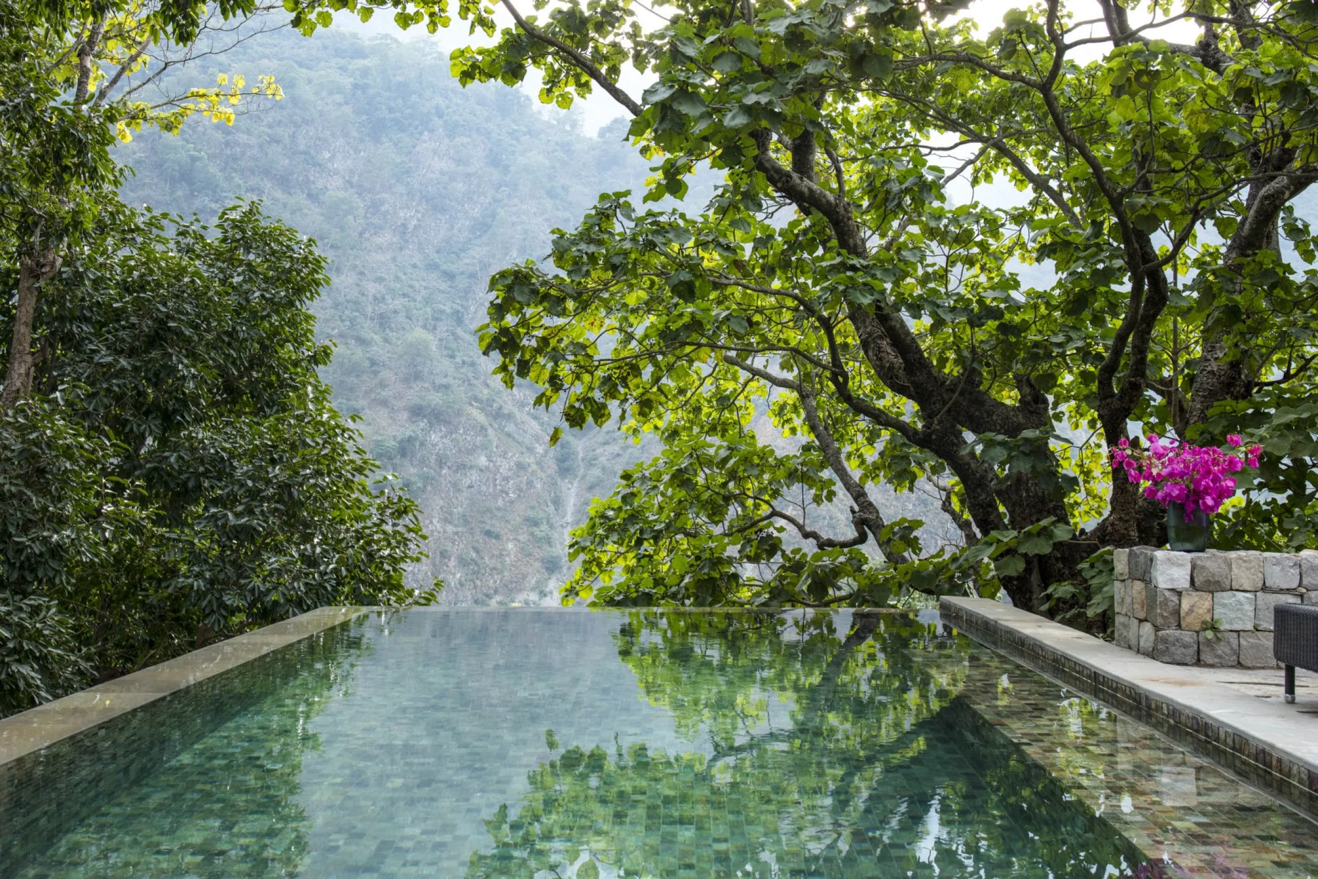 698d770f72903_PV_pool