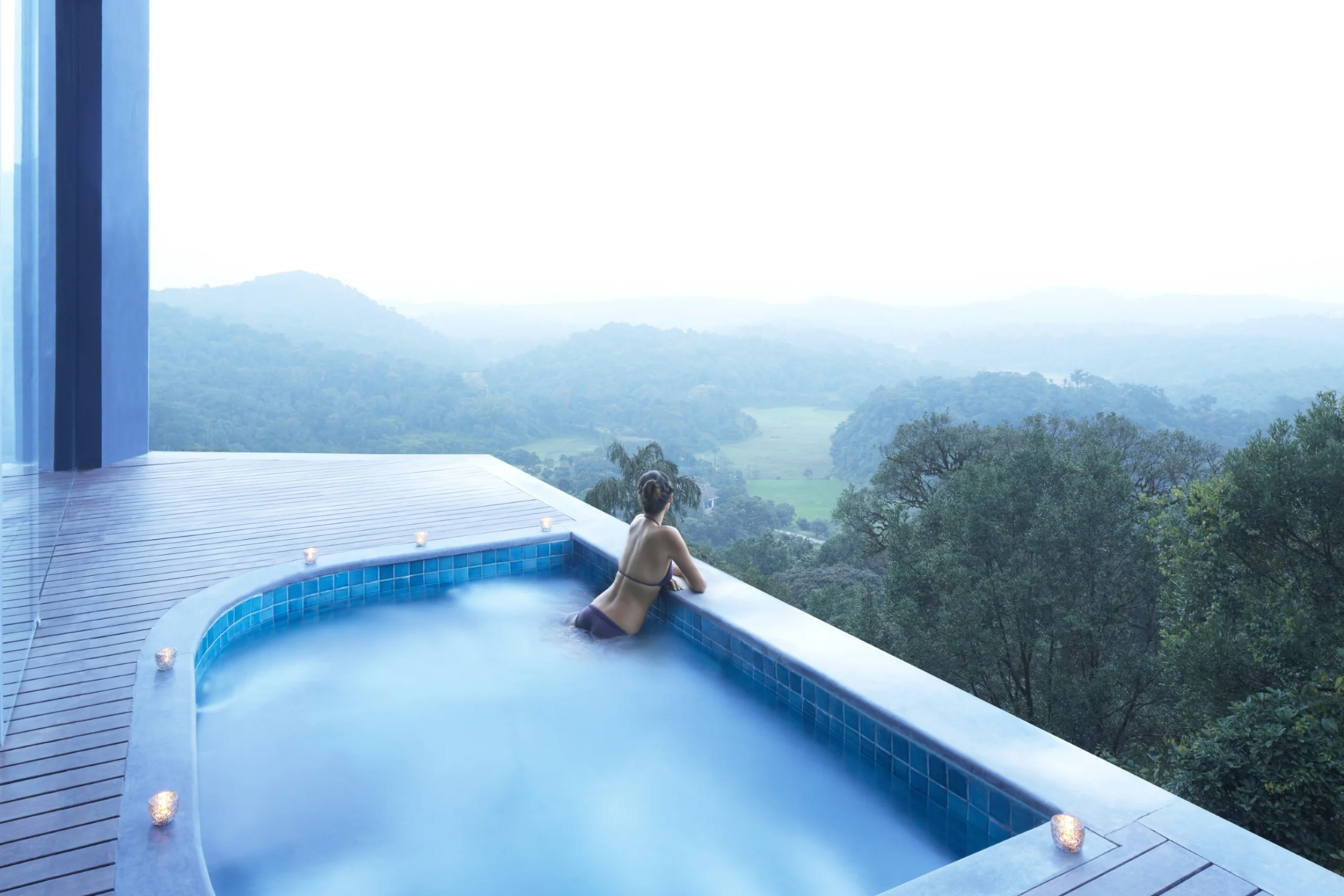 698d805773e46_Jacuzzi_outdoor