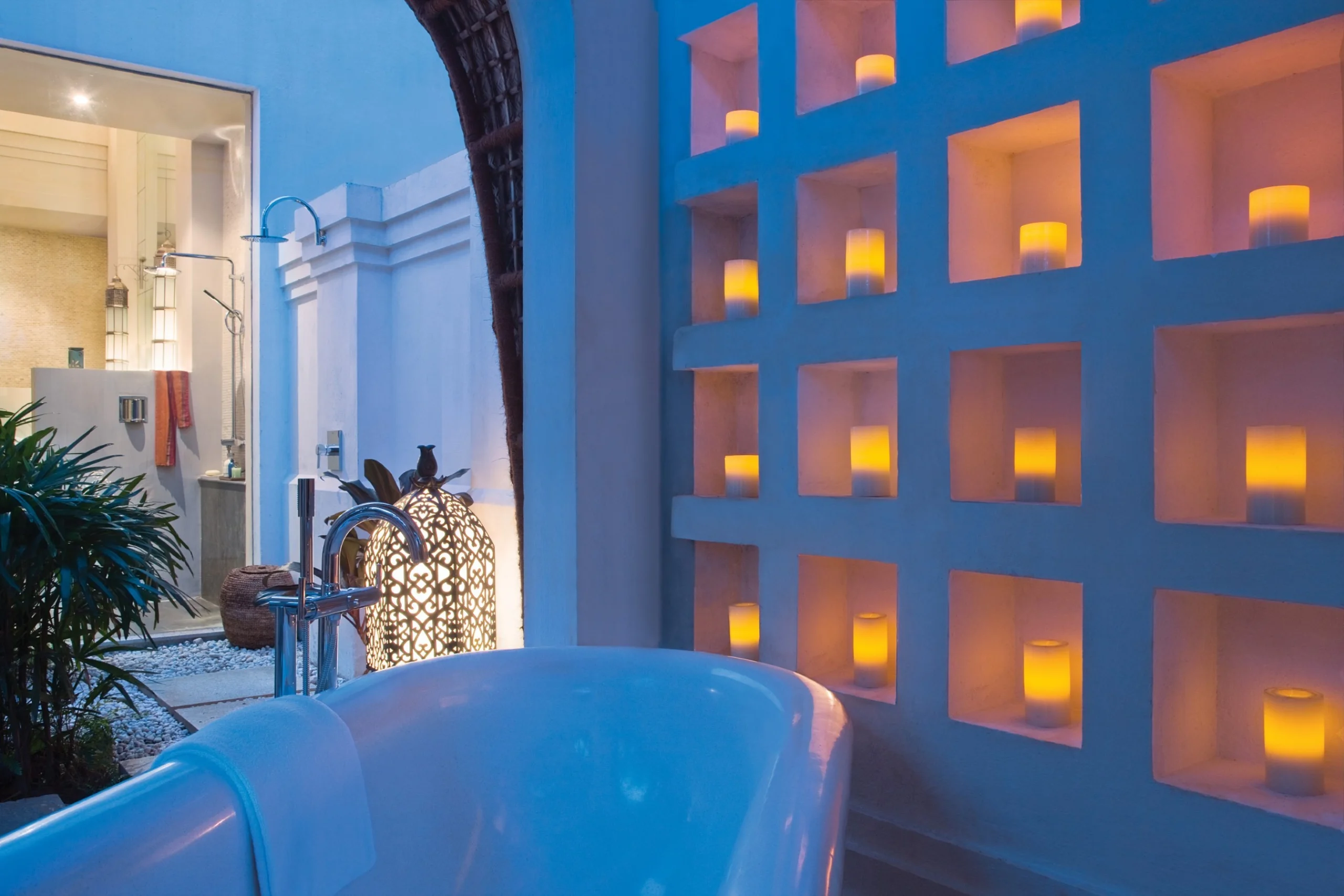 698d920d33d7e_Room_Macro_1