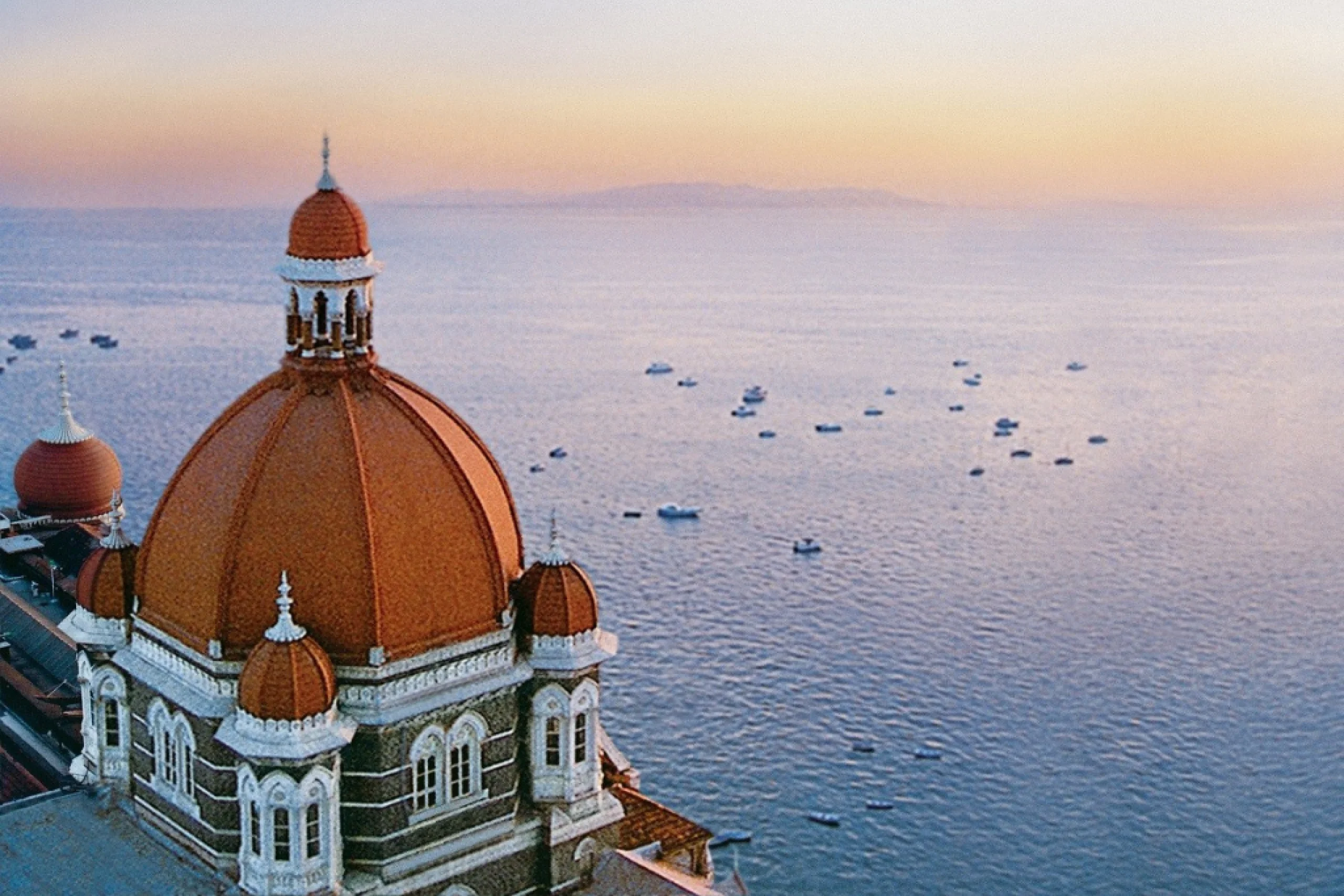 698ebb23d8367_HOTEL 2 (TAJ) - DomeExterior1200X1200