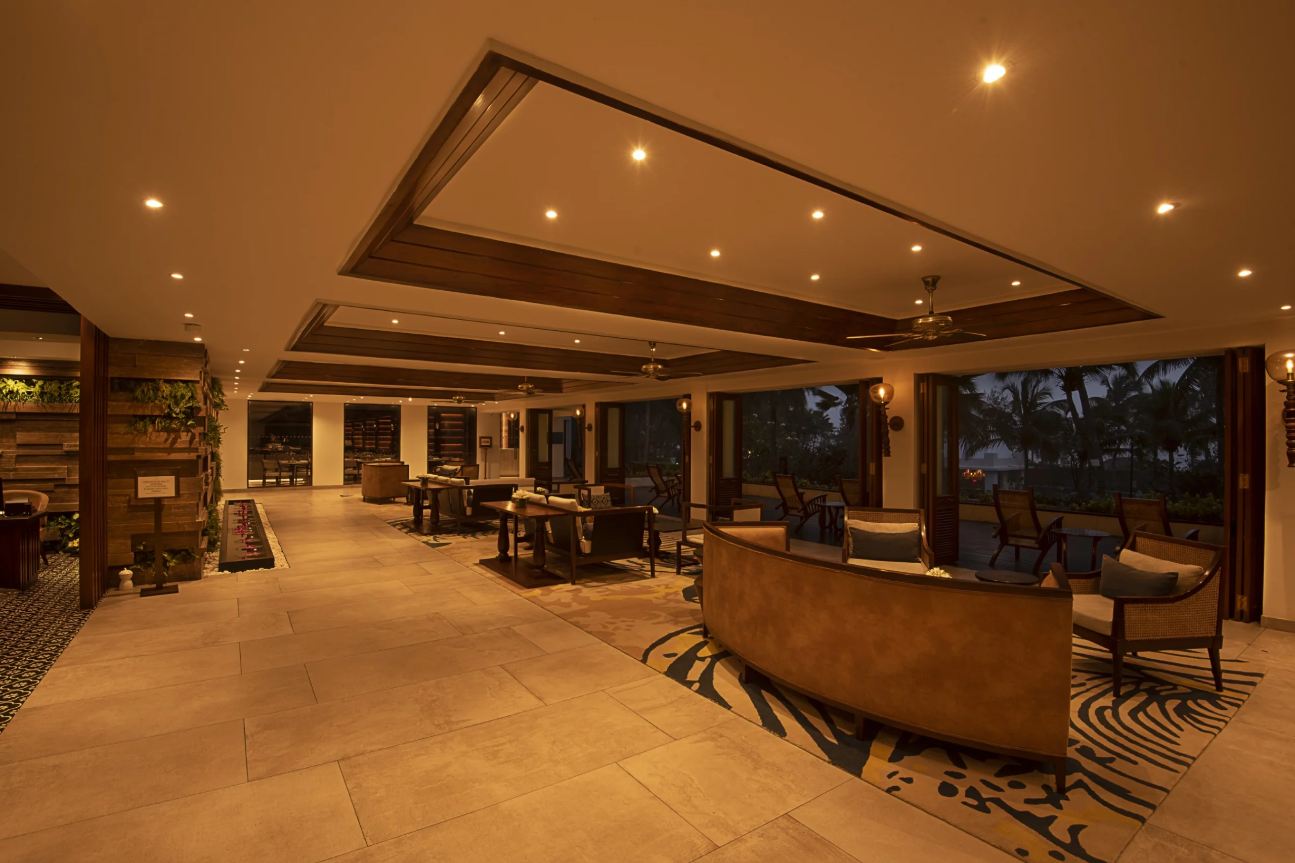 698ec7d07a4e3_lobby2