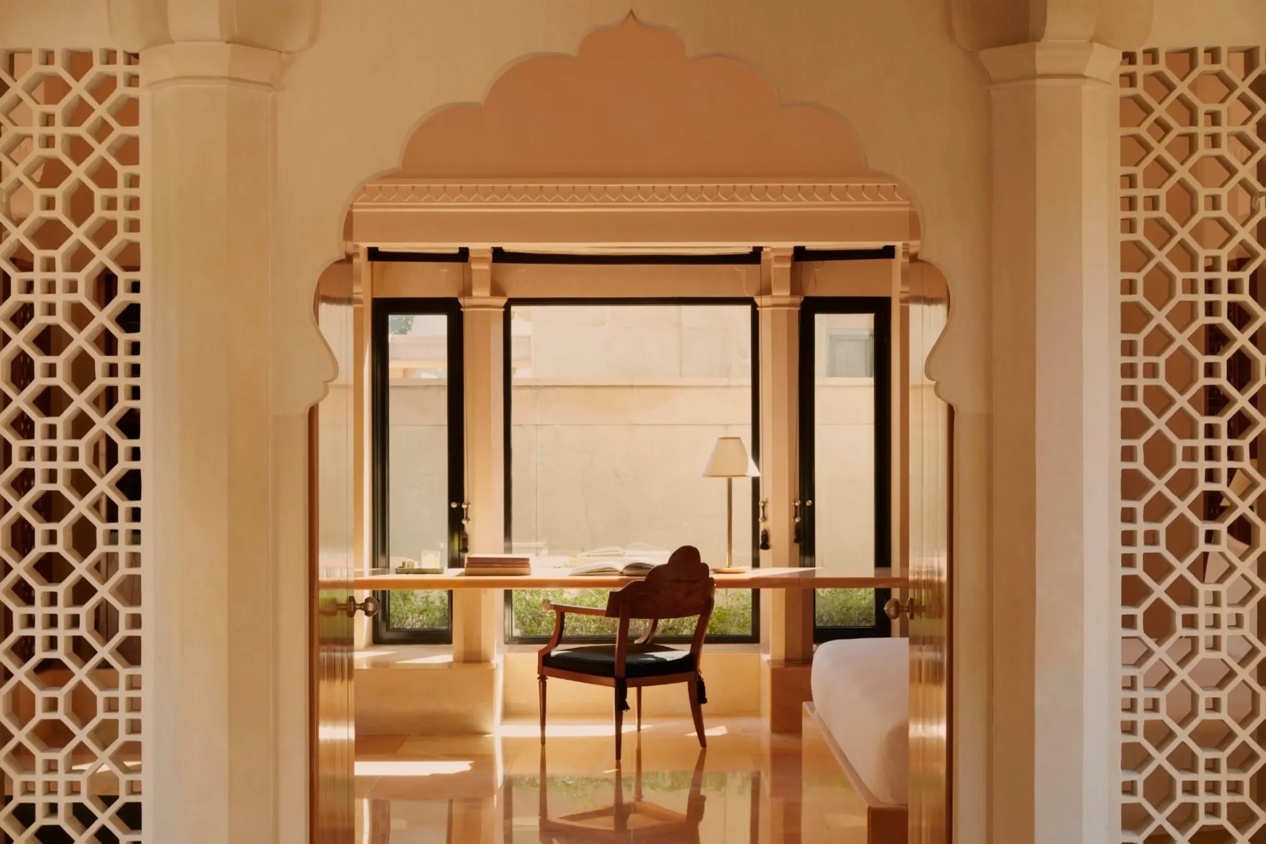 Amanbagh, India - Accommodation-Pool-Pavillion-Desk