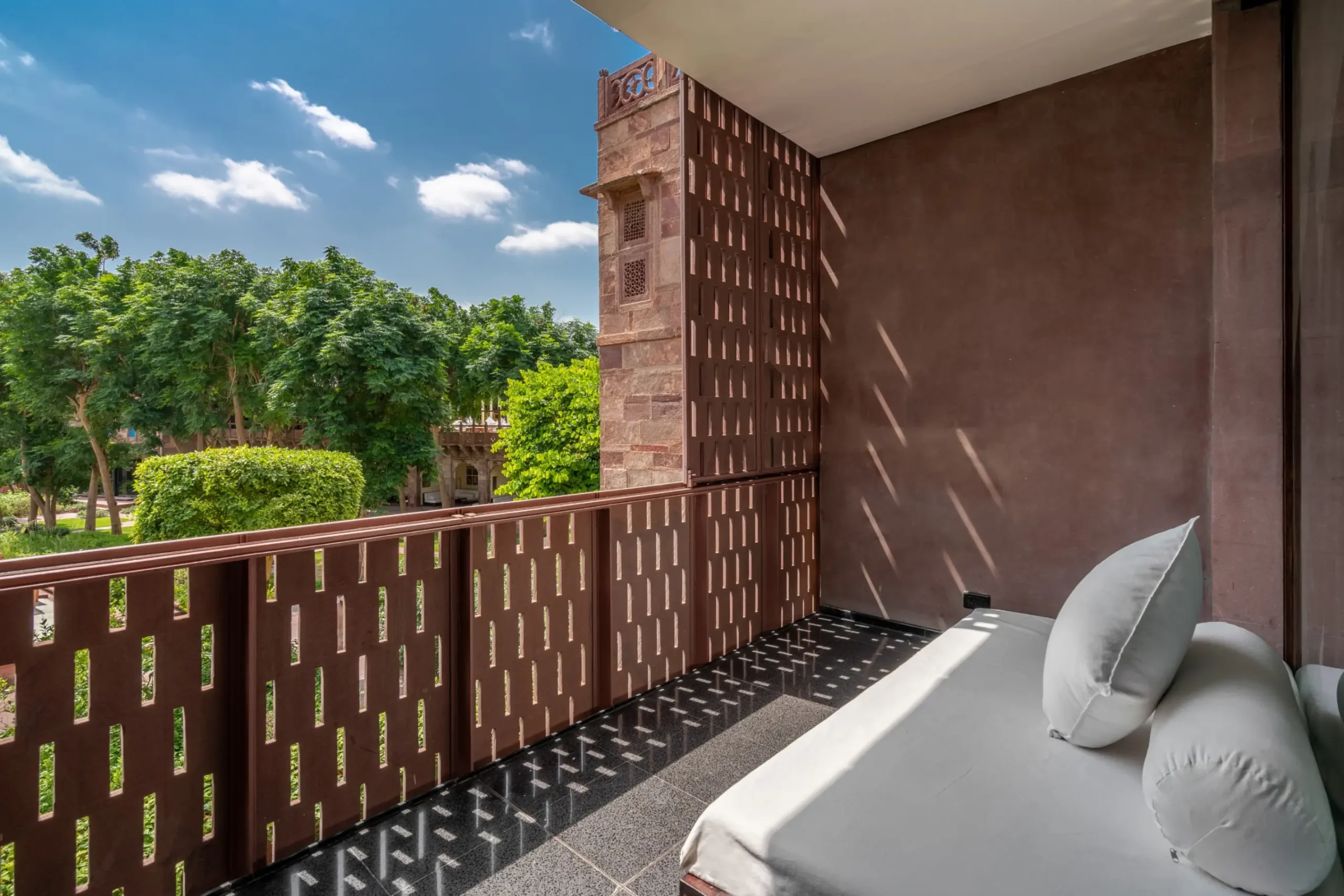 Luxury Room©AG-RAAS-DSC07204-HDR